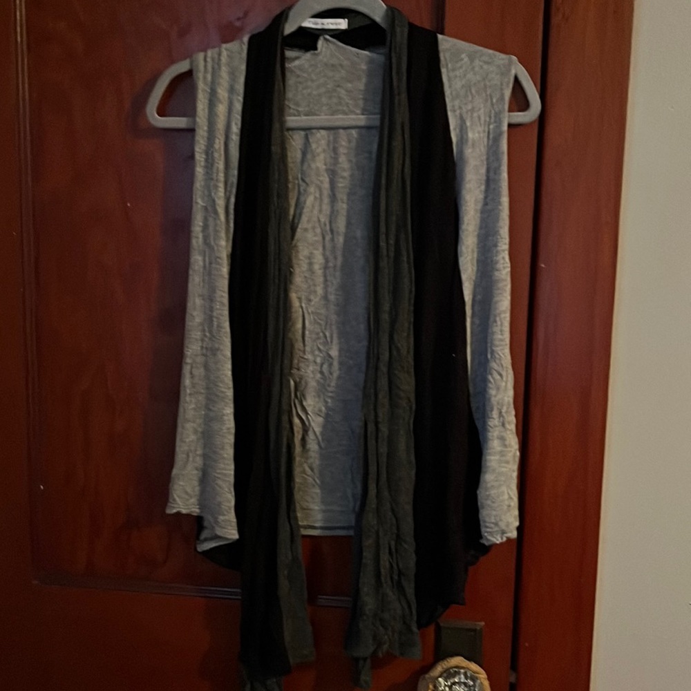 Small, light weight, fashion vest